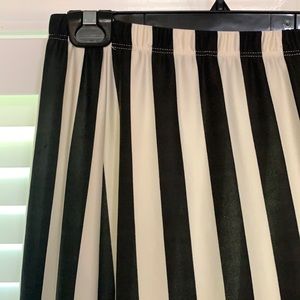 ‼️On Hold‼️Cute Reborn J striped maxi skirt!